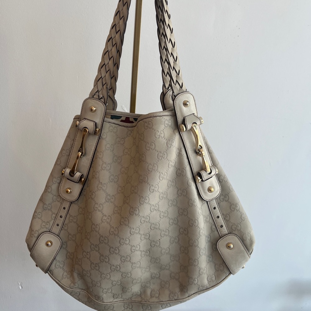 Authentic gucci handbag